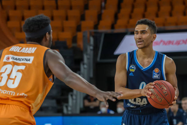 对挑战时仍 对挑战时仍