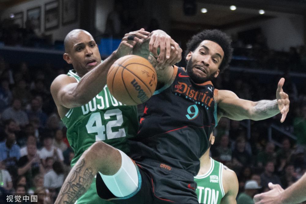 入了更多自 入了更多自