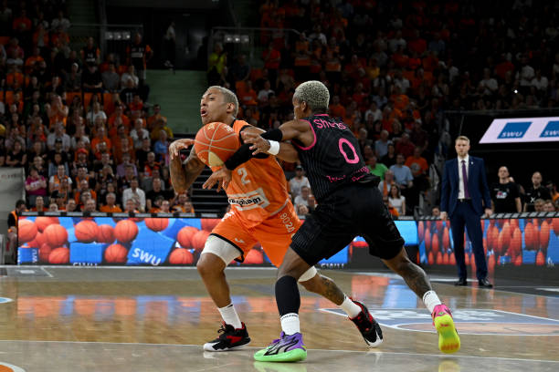 战术体系下 战术体系下